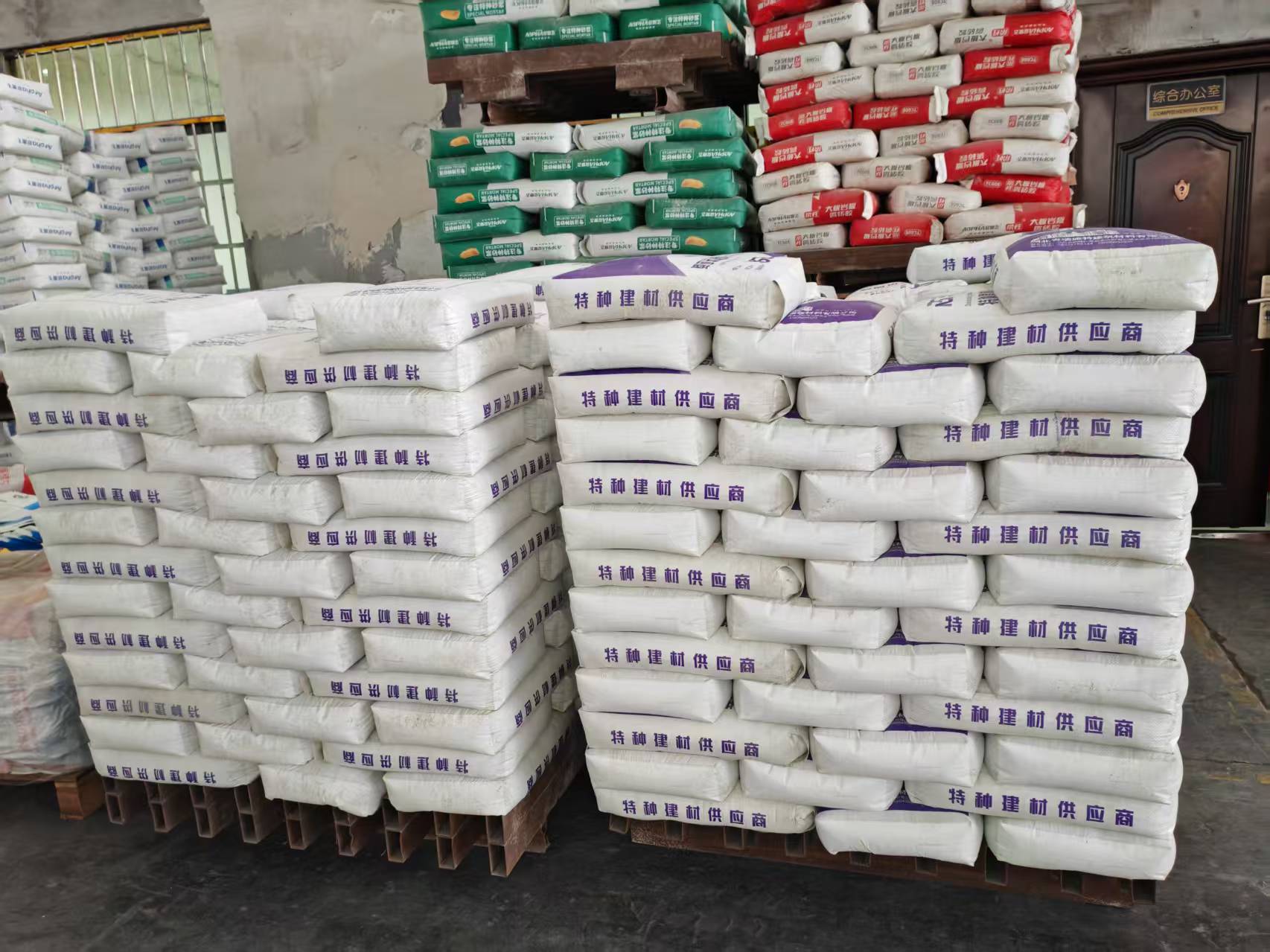 莎车拱顶带模注浆料