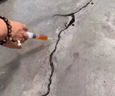莎车混凝土裂缝修补技术详解​
